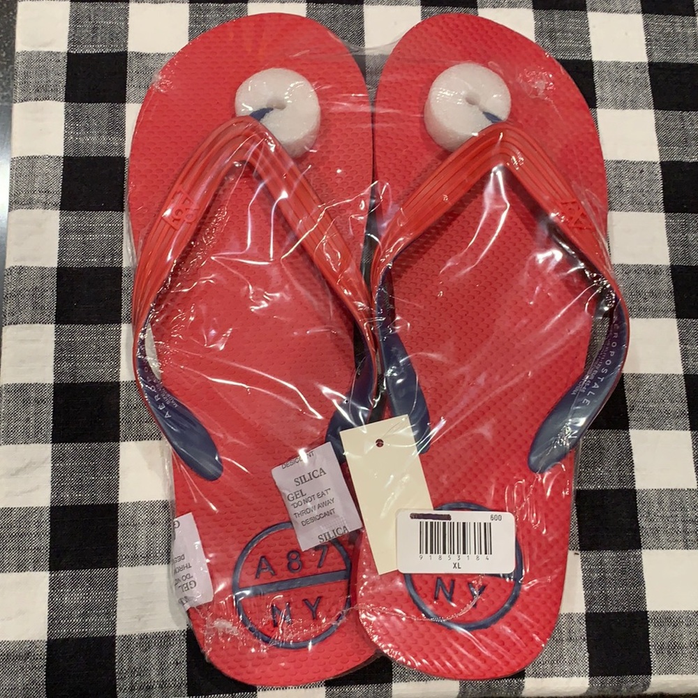 Aeropostale A87 Red Flip Flops
